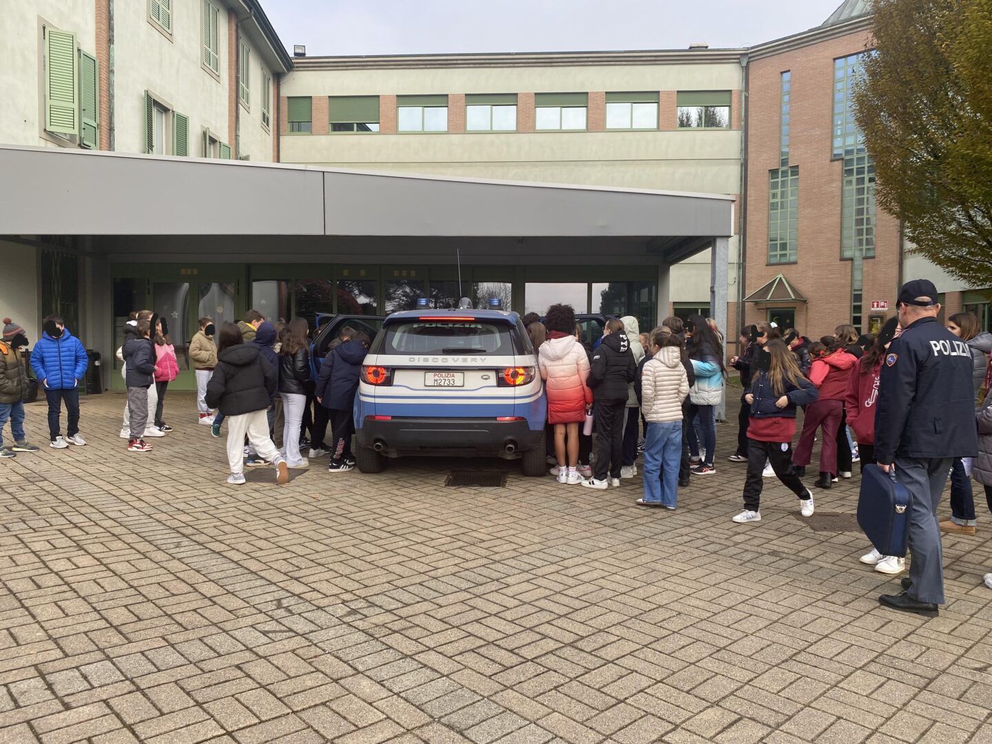 Galleria La Polizia di Stato nella nostra scuola!